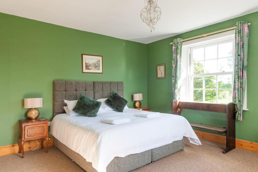 Firs Sleeps 15 Stunning Country House With Hot Tub Sudbourne Exterior photo